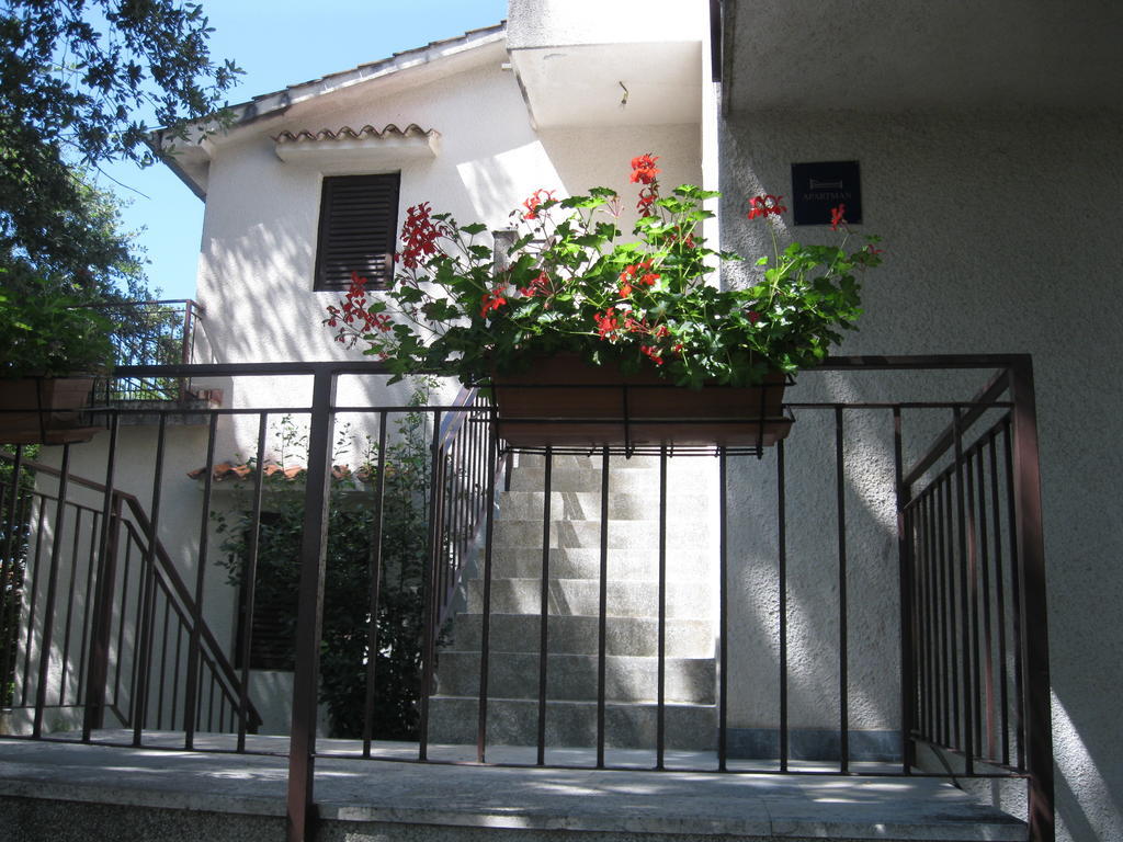 Apartments Dea Πόρετς Εξωτερικό φωτογραφία