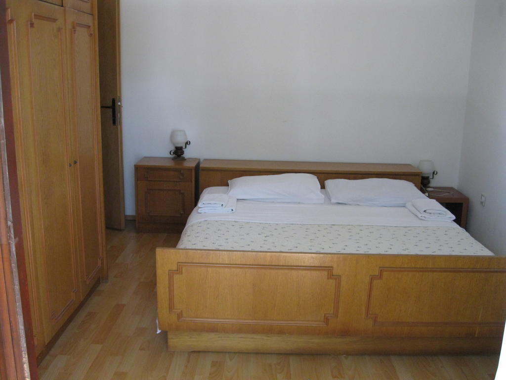 Apartments Dea Πόρετς Εξωτερικό φωτογραφία
