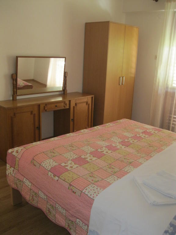 Apartments Dea Πόρετς Εξωτερικό φωτογραφία