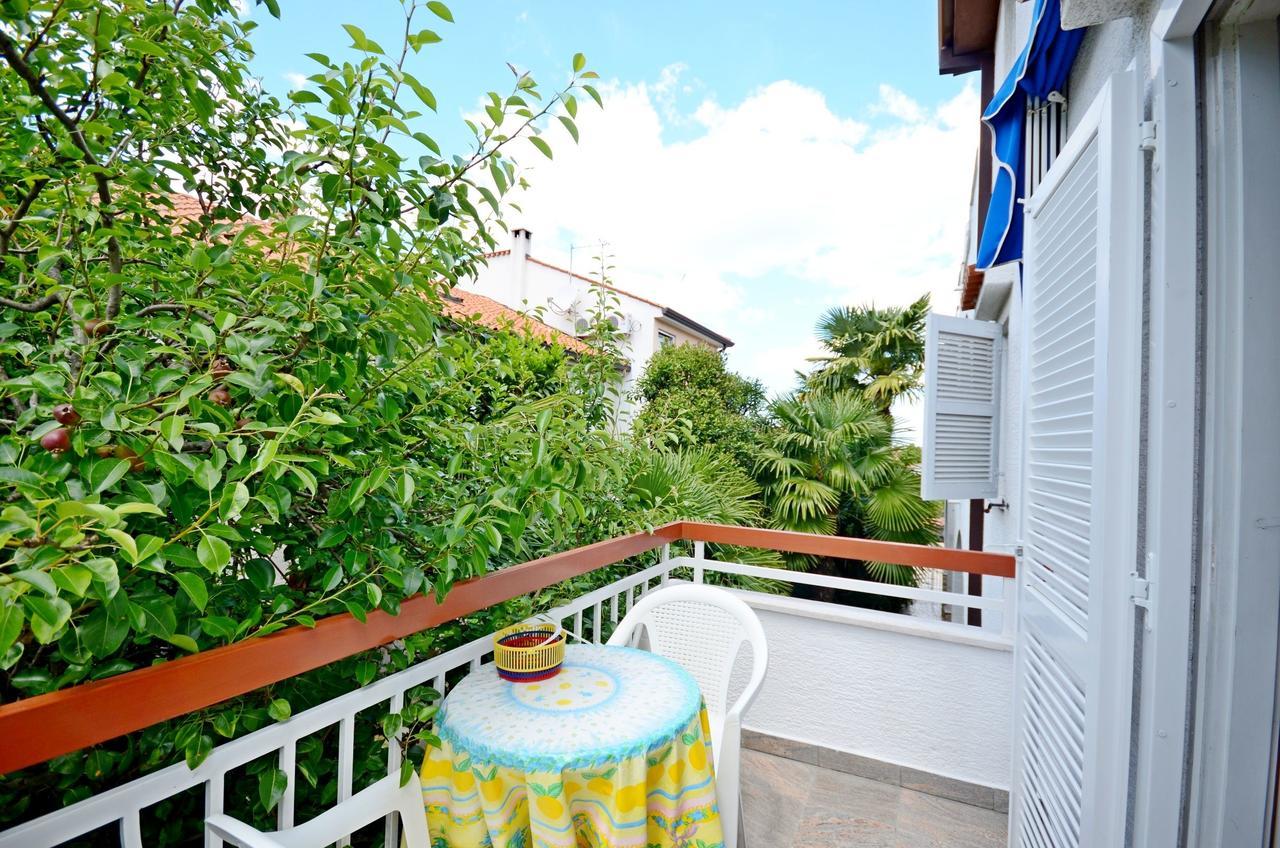 Apartments Dea Πόρετς Εξωτερικό φωτογραφία