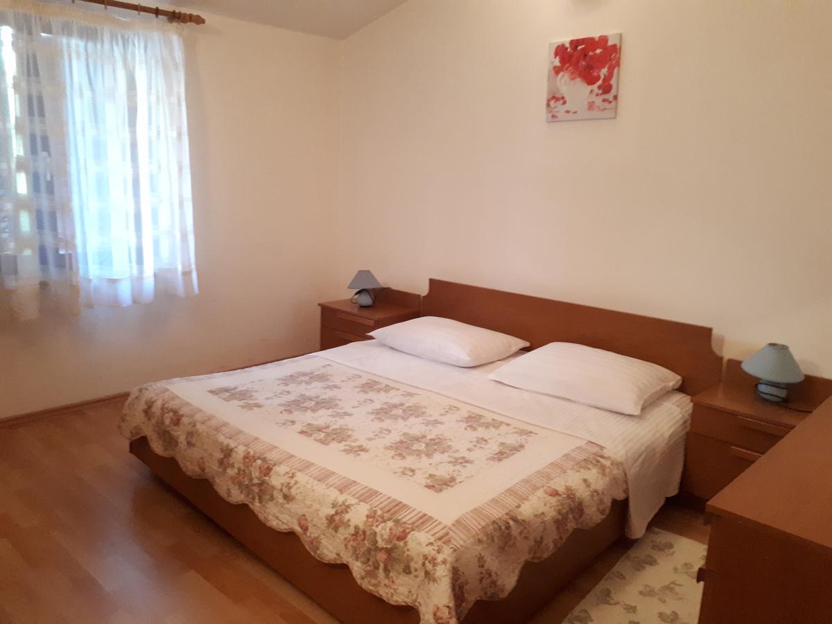 Apartments Dea Πόρετς Εξωτερικό φωτογραφία